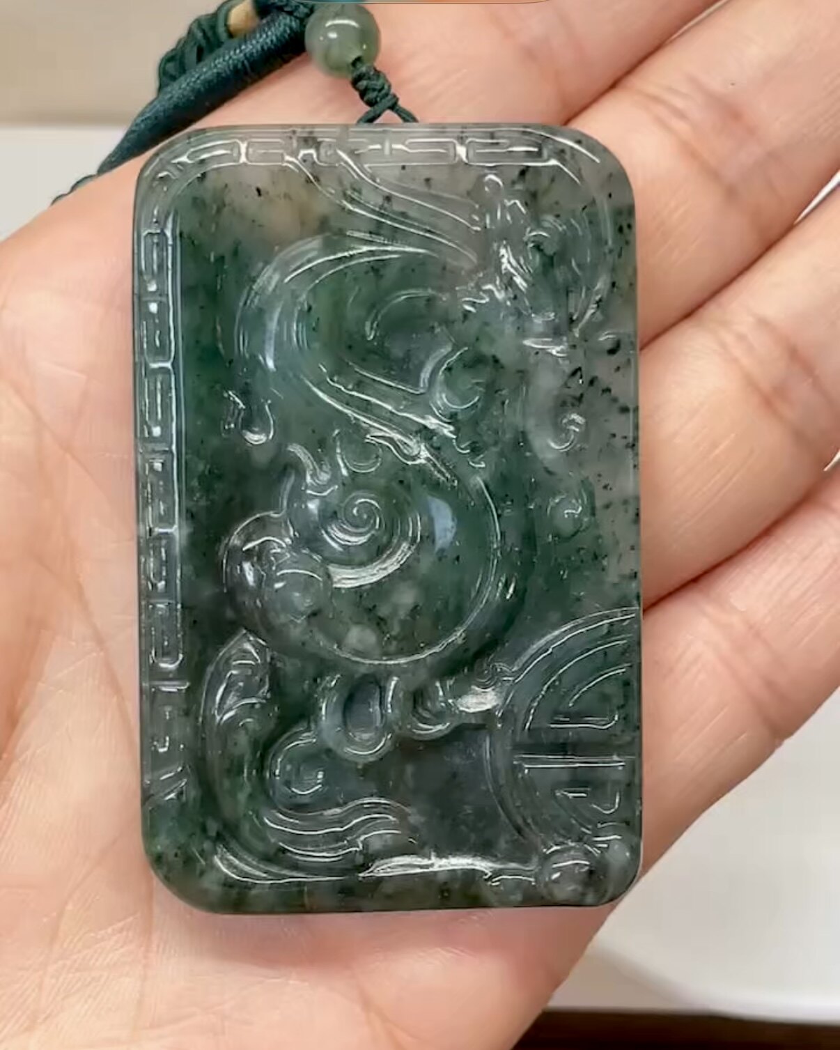 可言坊天然独山玉老料墨兰蓝大龙牌项链挂坠件