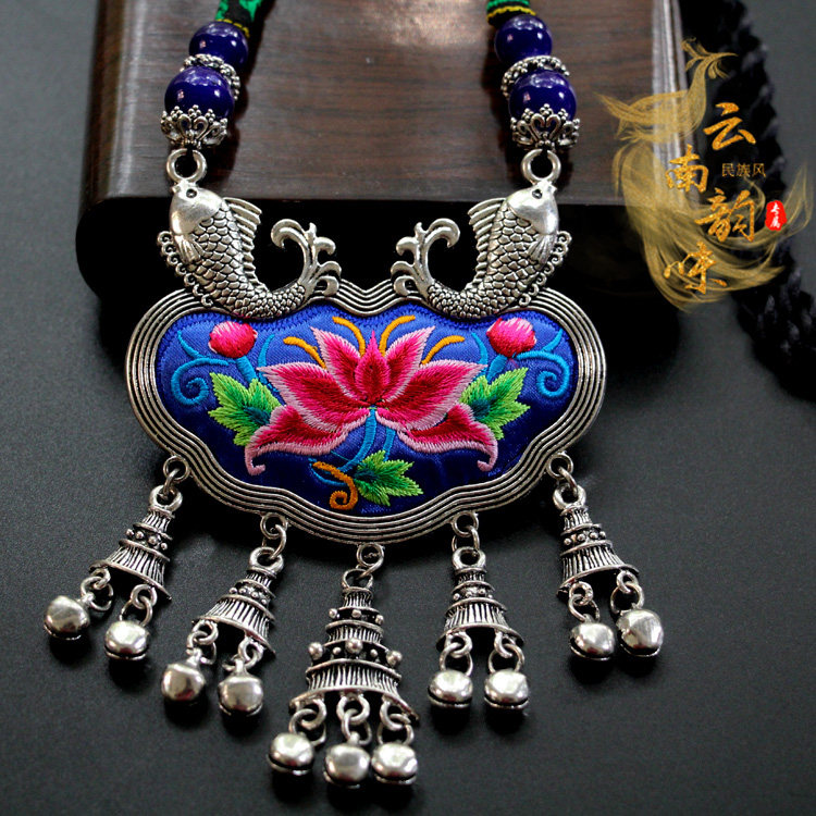 复古苗银蓝色绣花项链民族风手工百搭女长款云南风个性百搭毛衣链