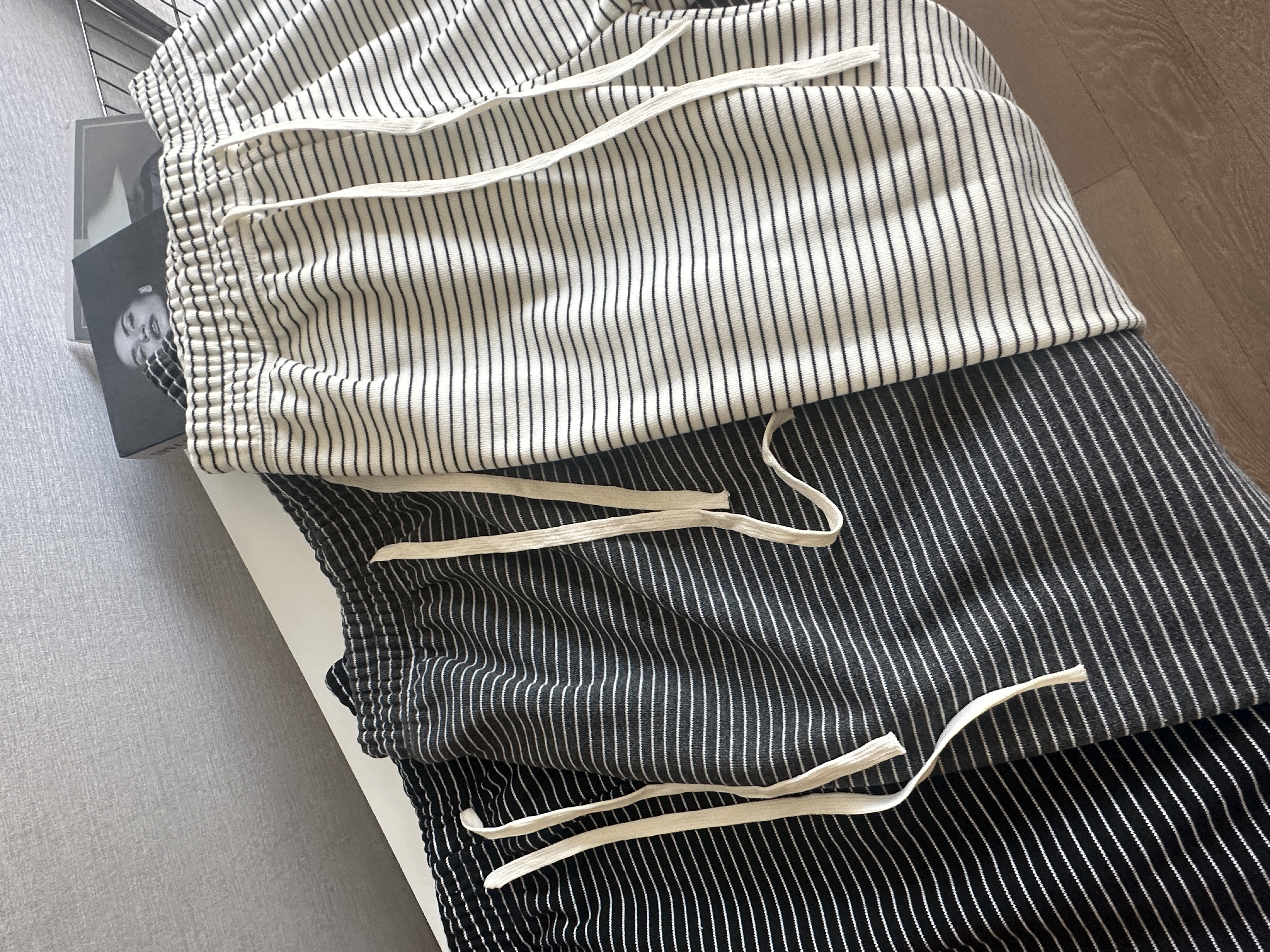 MM Studio2025秋冬新款高腰宽松垂感条纹阔腿裤加绒保暖拖地256