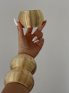 辣辣家欧美风夸张金属手镯女小众设计感高级气质百搭手环手饰