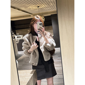 高奢感满分 冬季 保暖仿真度敲高 CHIA 仿皮草外套圆领款 不挑人