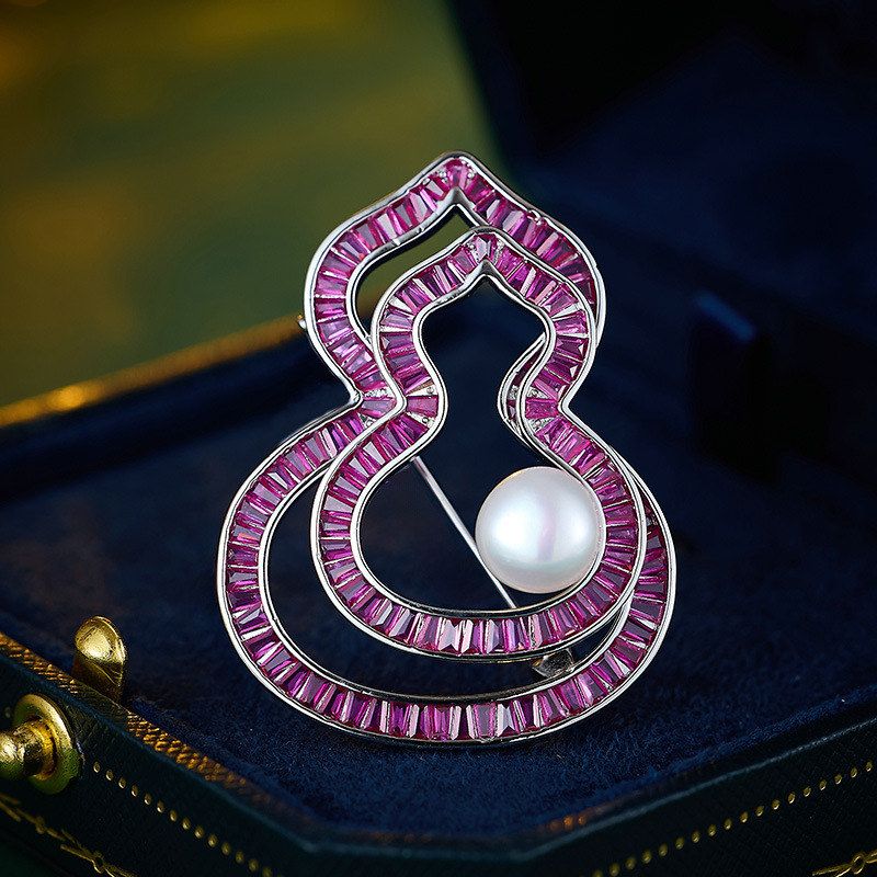 新中式镂空葫芦胸针淡水珍珠红刚