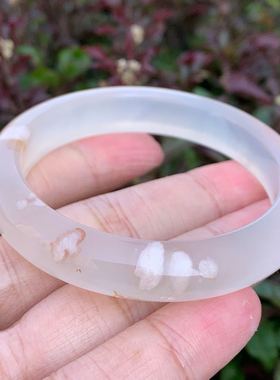 冰透白色樱花女生小圈口玛瑙手镯