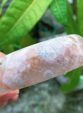 大圈口菜园子百搭飘花玛瑙手镯