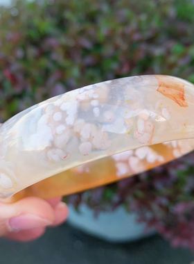 冰透黄色百搭风飘花玉髓玛瑙手镯