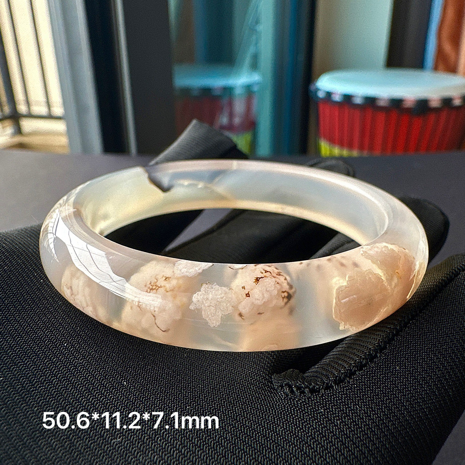 5051小圈口天然冰透粉色果冻体樱花玛瑙手镯女款清新文艺饰品礼物