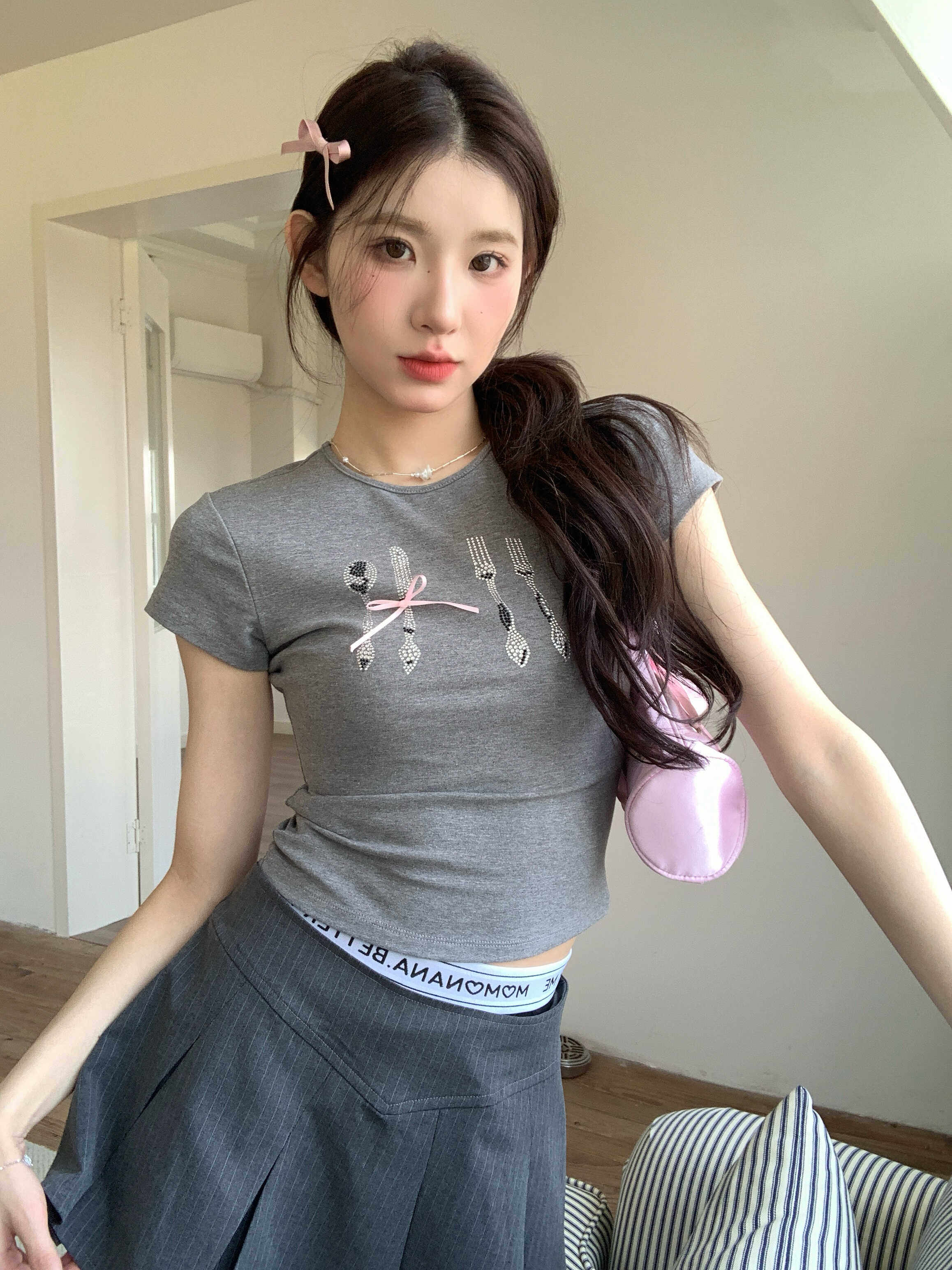 MOMONANA亮钻重工餐具修身T恤修身正肩显瘦夏季辣妹短袖上衣