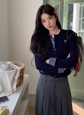 MOMONANA秋冬深蓝格子拼接假两件针织衫灰色羊毛百褶中裙