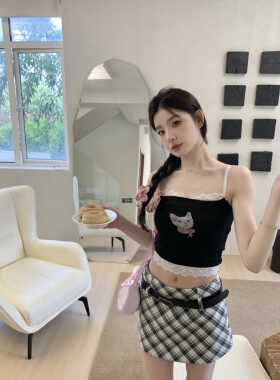 【徐梦洁同款】MOMONANA小猫印花黑色蕾丝吊带衫黑白格子半身裙