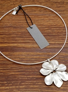 厚重磨花镀银花朵造型设计师腔调森女文艺范宴会派对舞台秀场项圈