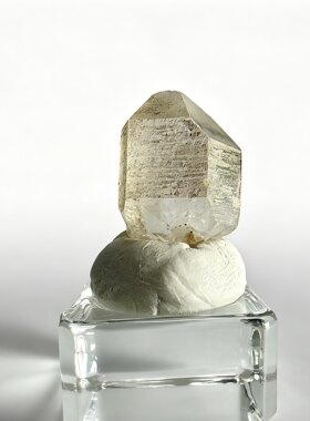 天然喜马老灵魂水晶带指纹带彩无字天书 12x19x26mm 8.6g