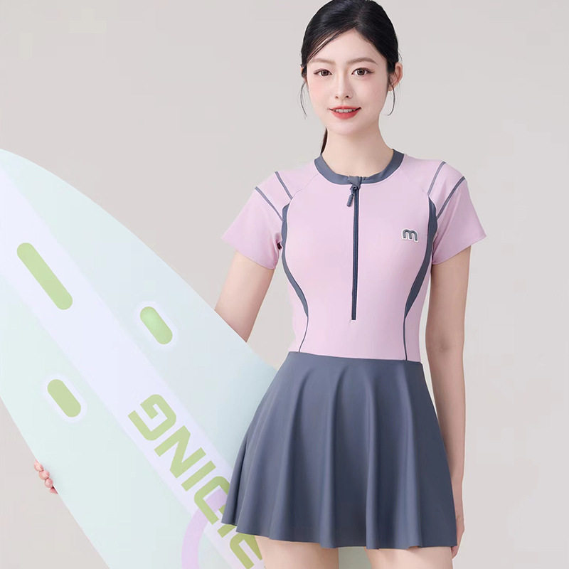 颖熙梦俊飞显瘦成人保守温泉游泳衣女士高级裙式连体新款学生泳装