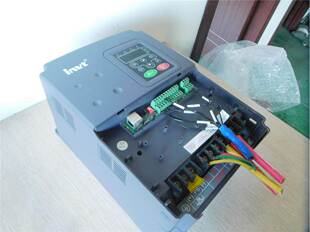 英威腾C变SZL频器-H包F100A-015G/018P4 380V 15/18.5KW 实物拍摄