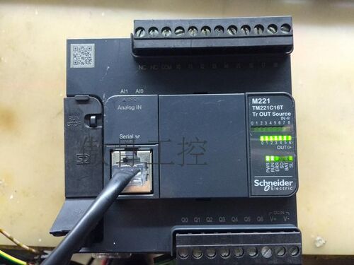 施耐德 TM221C16T询价