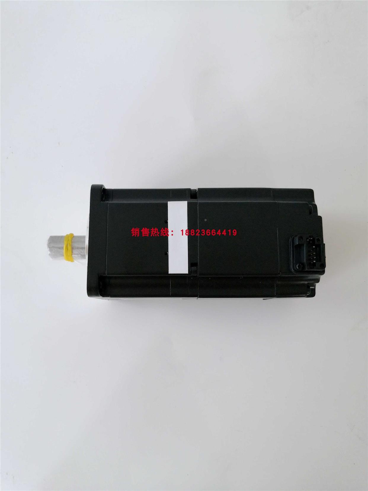 原装安川200W电机SGM