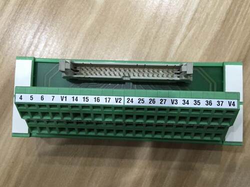 ￥UM 45-FLK40/ZFKDS 2293572 菲尼克斯 40针端子模块 成色新询价