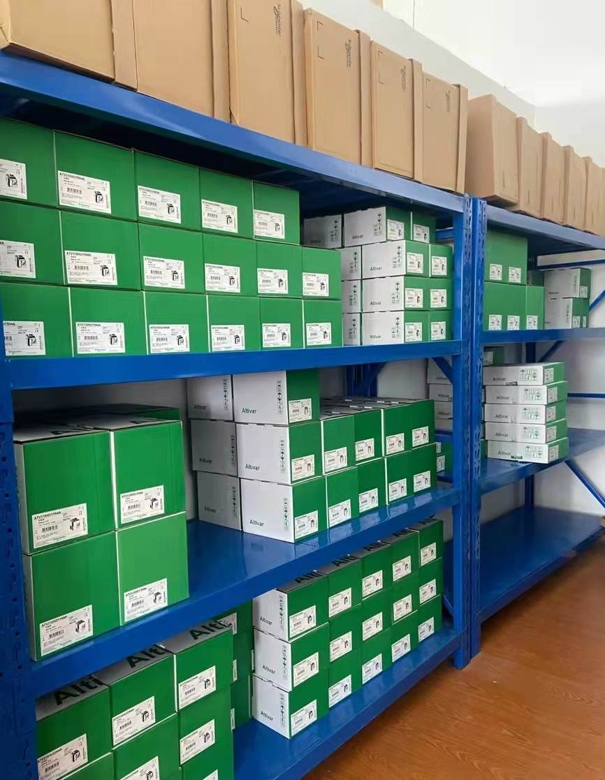 施耐德变频器ATV310HD15N4A/ATV310HD18N4A/ATV310HD22N4A，现货