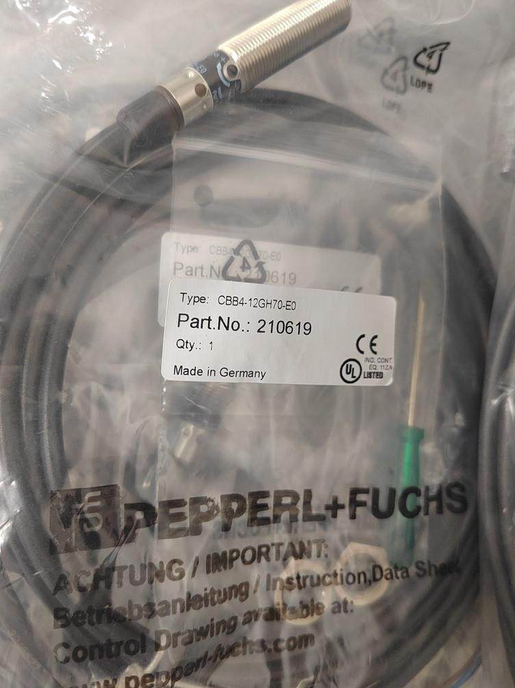 $倍加福CBB4-12GH70-E0感应开关传感器原包装询价