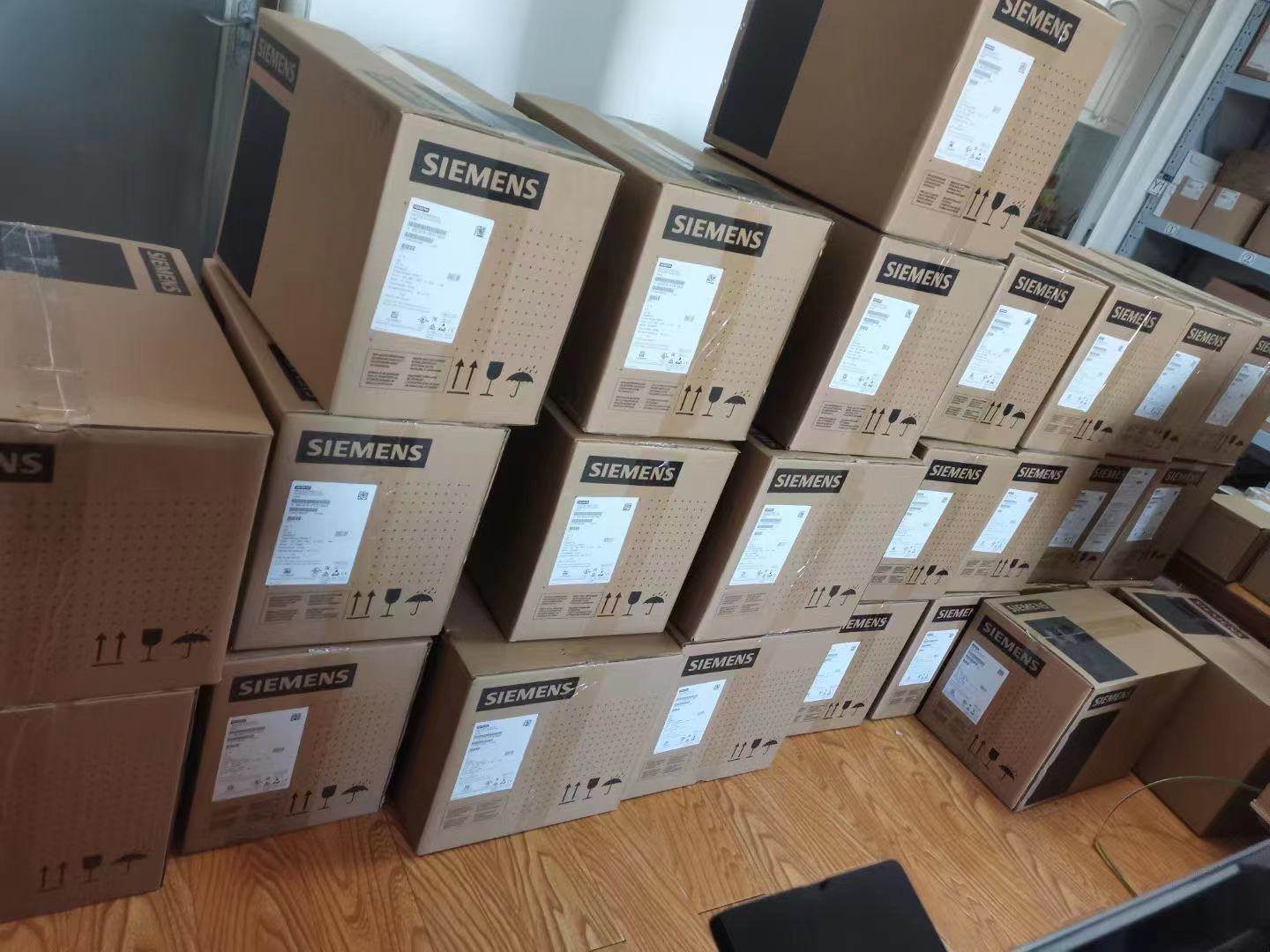 西门子原装 SINAMICS G120C 标称功率 0.55kW 6SL3210-1KE11-8UF2