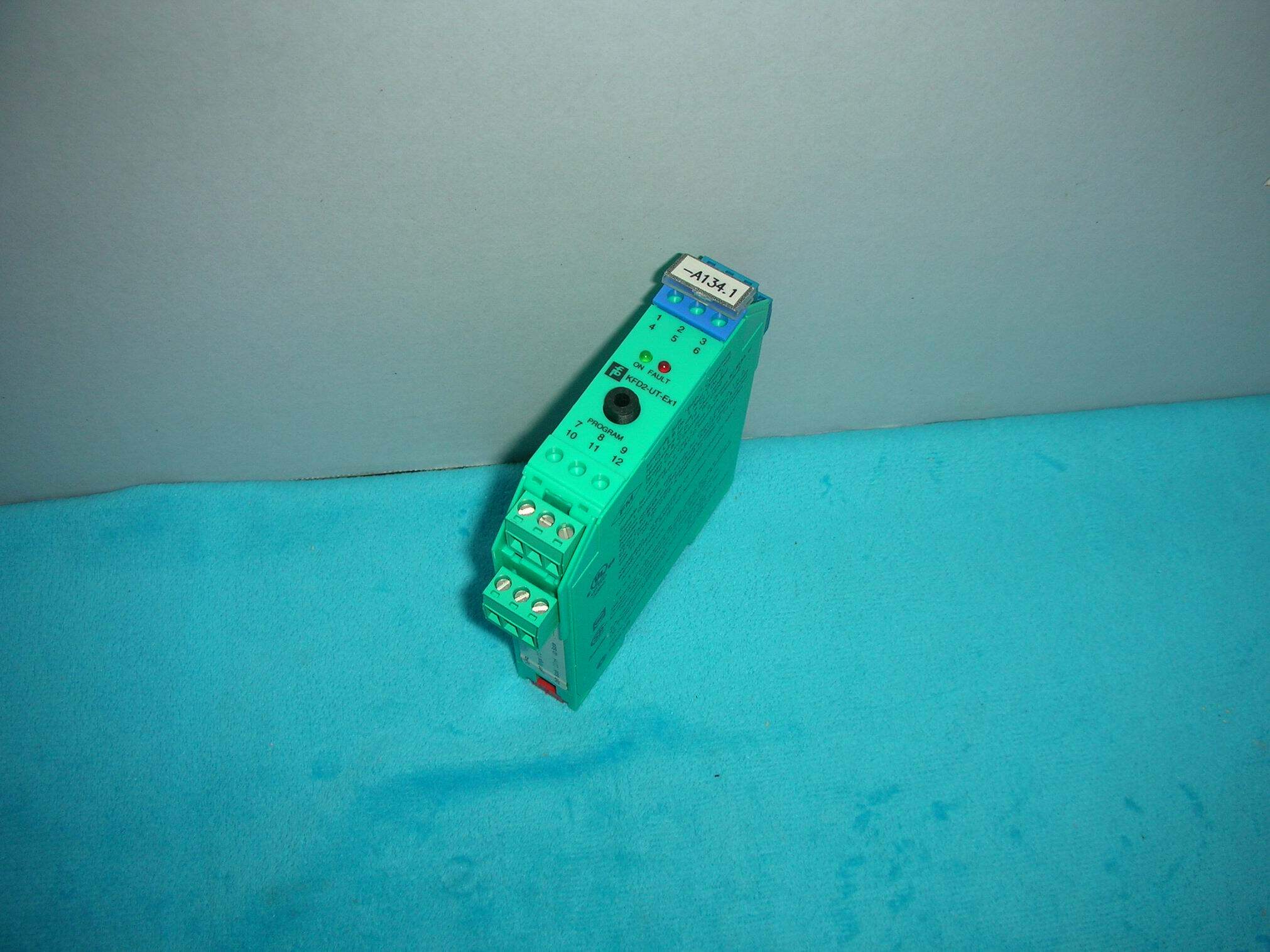 PEPPERL+FUCHS KFD2-UT-EX1询价 - 实物图