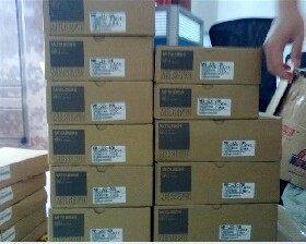 伺服驱动器MR-J2S-60A/60B /70A /70B/J2S-100A/100B/200A 200B询