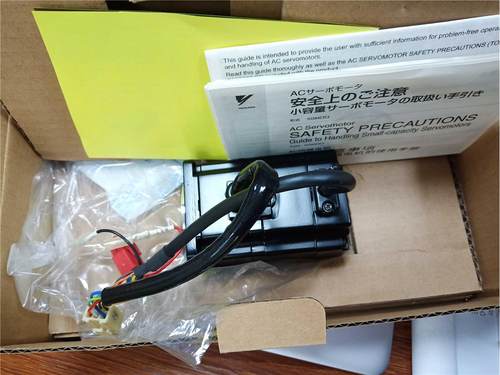 ！SGMPH-01A1A-YR22 安川机器人伺服电机全新原装询价