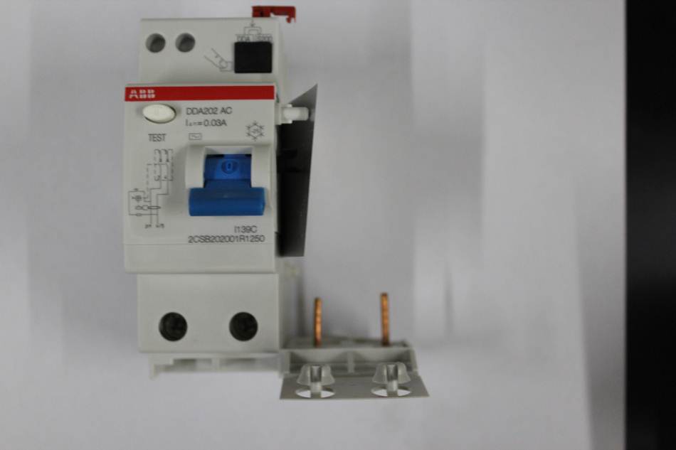 原装ABB电磁式漏电模块 DDA202 AC-25/0.03 *10113311询价