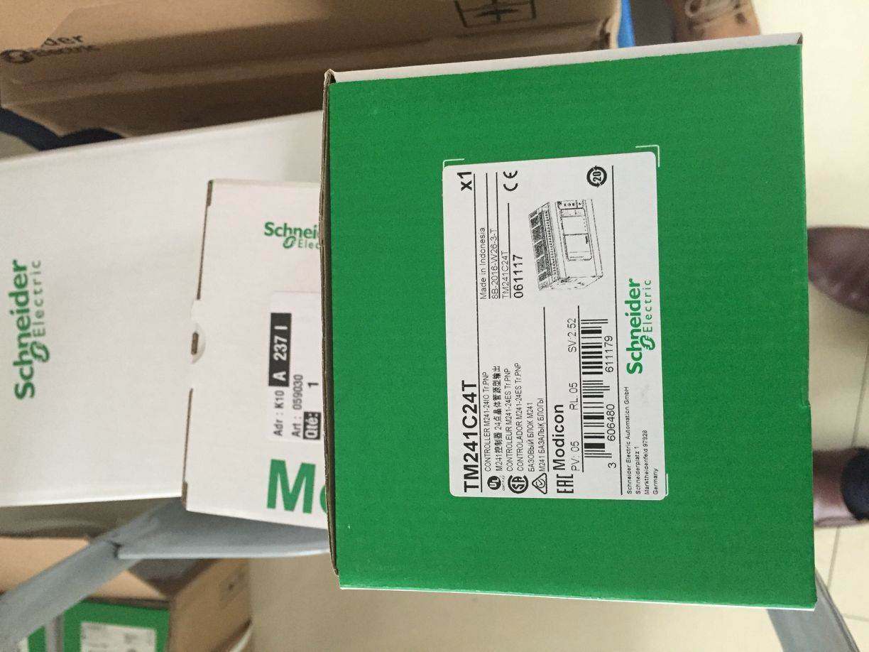 Schneider施耐德PLC本体TM221CE24T 全新原装询价