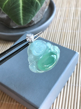 自然光实拍 缅甸料老坑A货翡翠佛公冰种晴水绿色肚子起光大弥勒佛