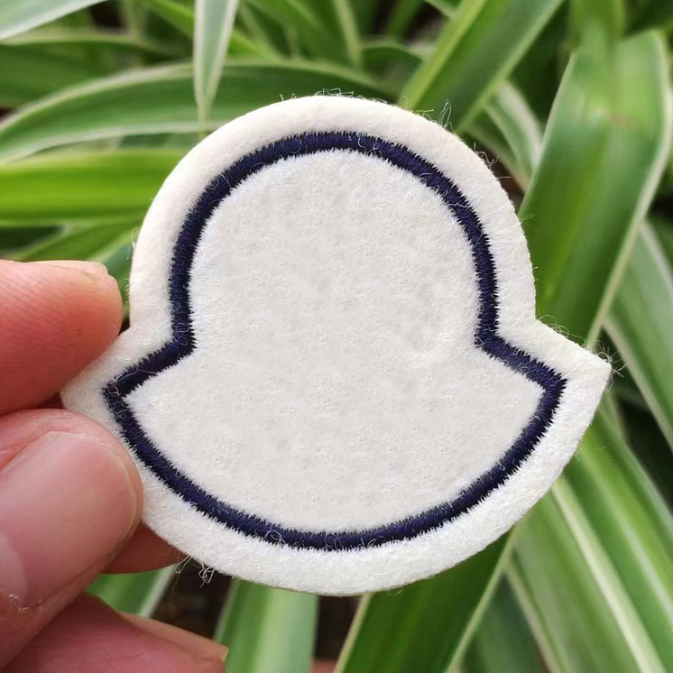 潮牌新款商标蒙口刺绣logo贴布徽章羽绒服补丁贴魔术贴帽子标志