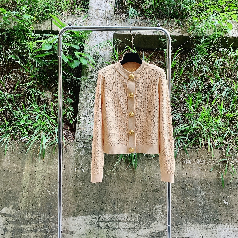 粘胶纤维单排扣圆领开衫缕空针织