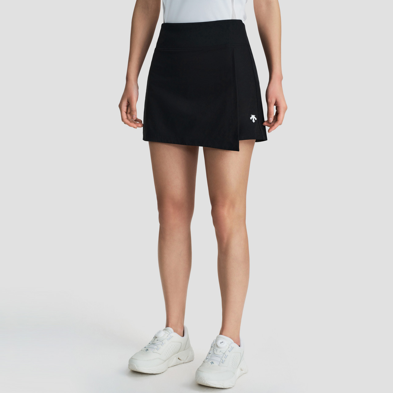 DESCENTE/迪桑特WOMEN’S TRAINING系列女士不规则短裙D5232THQ38