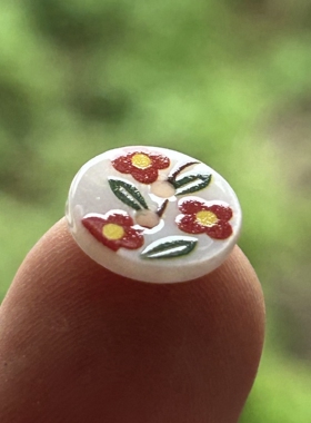 白色圆形小红花绿叶童装连衣裙衬衫扣珍珠白贝壳花朵图案装饰扣