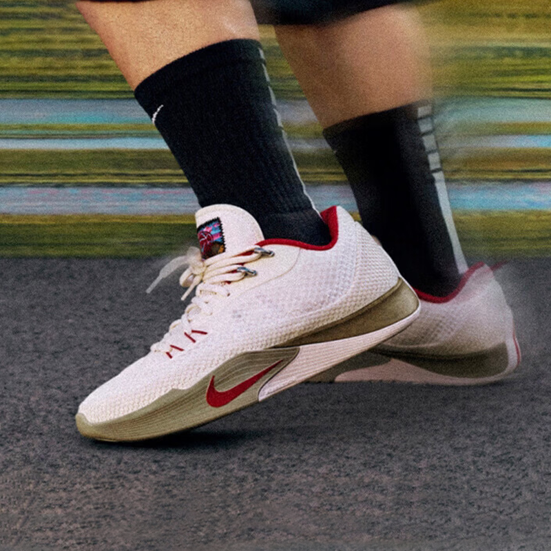 马年限定NIKE耐克脱缰系列男女鞋篮球鞋低帮缓震透气运动鞋IQ1128