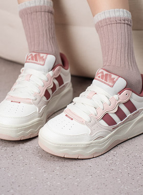 adidas阿迪达斯女鞋2026春季新款减震低帮运动鞋板鞋 KH9028