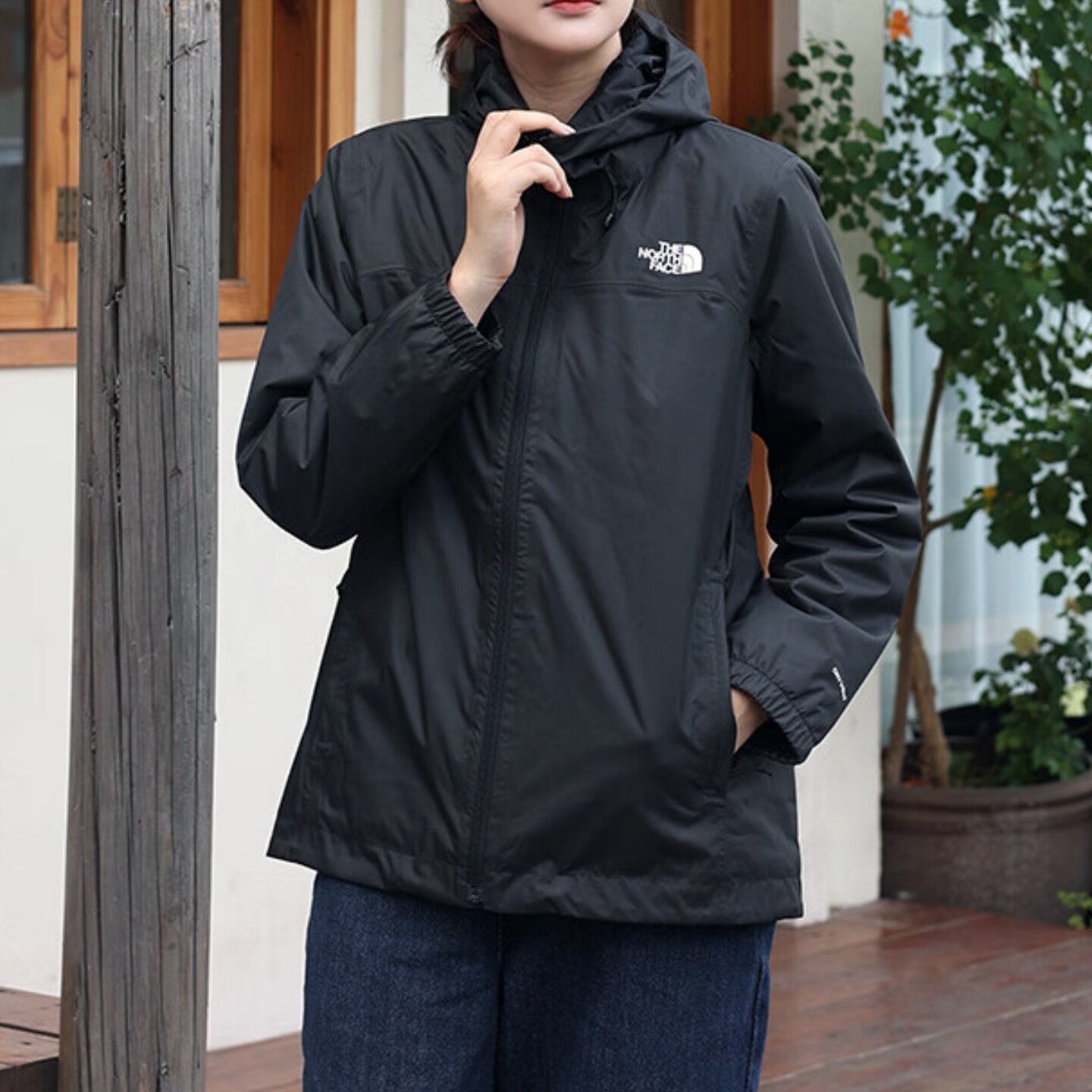 北面户外女防水透湿保暖连帽棉服