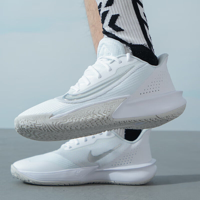 NIKE耐克男款PRECISION 7耐磨减震回弹休闲低帮运动篮球鞋FN4322