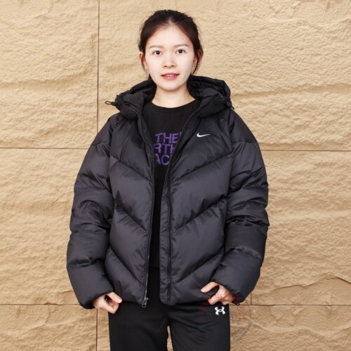 耐克女子连帽保暖羽绒服