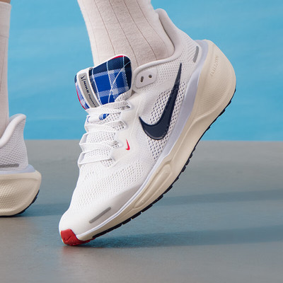 耐克儿童鞋轻便透气跑步鞋运动鞋