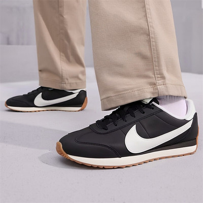 耐克男子复古薄底跑鞋IM4006