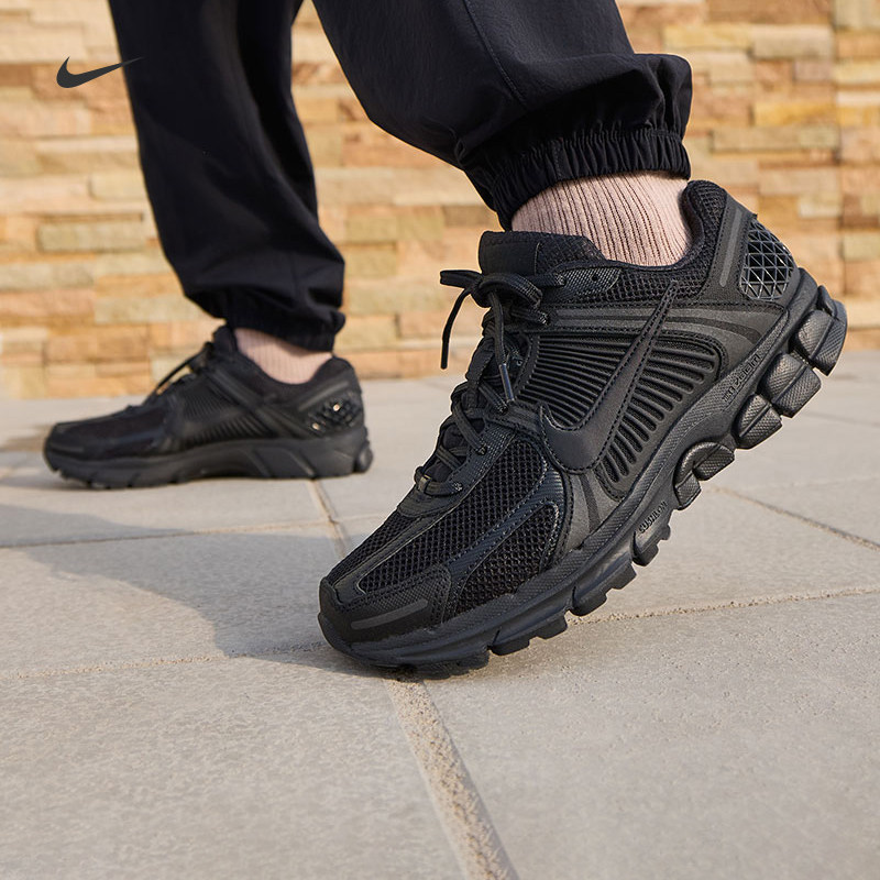 NIKE耐克迈柔ZOOM VOMERO 5男透气运动鞋冬季复古跑鞋风 BV1358