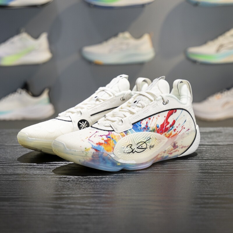 李宁韦德全城13篮球鞋男子2025冬季新款减震回弹运动鞋ABAV047