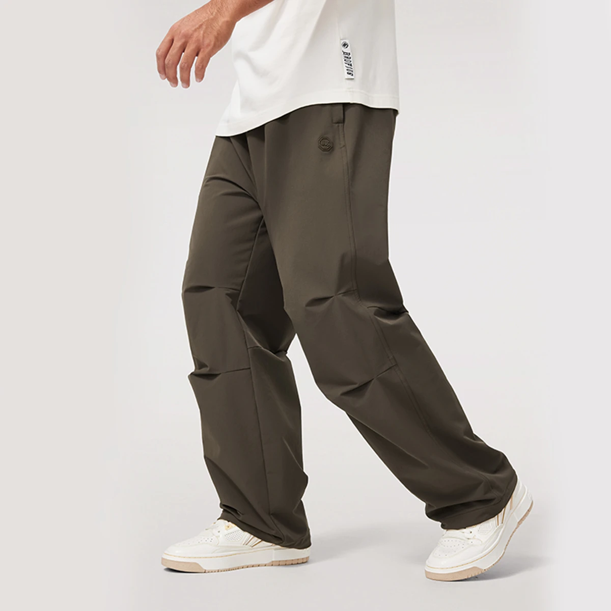 2024冬季防泼水宽松直筒运动长裤