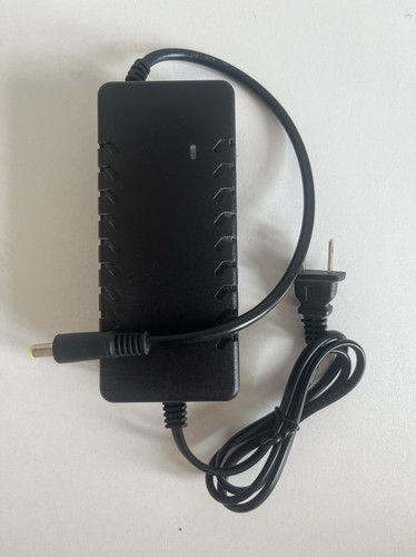 14V锂电一体机专用充电器14.6V5A带风扇充满自停通用新能源