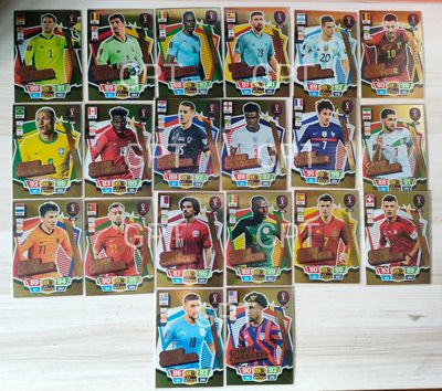 PANINI 2022世界杯球星卡 金卡  库尔图瓦 马内阿扎尔扎卡 诺伊尔