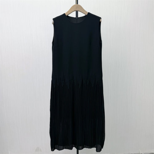 恩●2026夏季新品 无袖背心裙女法式气质通勤百搭a字连衣裙866