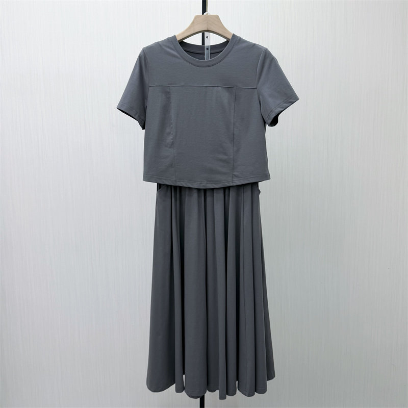 迪●2026夏季新品 休闲套装裙子女简约短袖T恤半身裙两件套1214