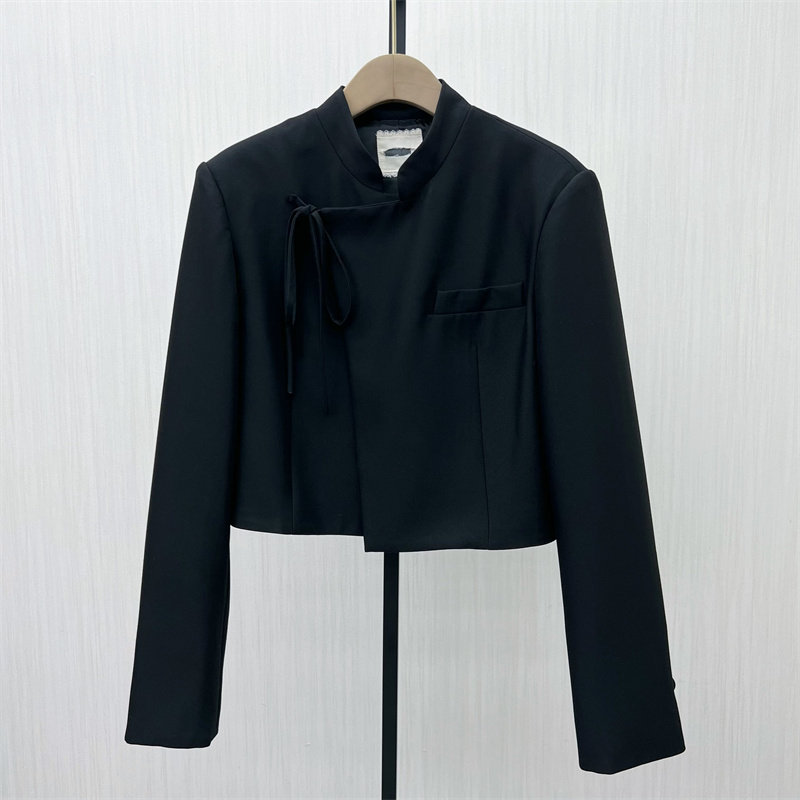 芭●2025秋季新品 西装外套女气质通勤设计感高腰短款小西服5658