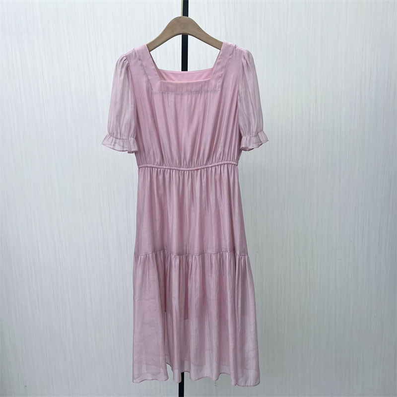 香●2025夏季新品 法式方领连衣裙女气质显瘦小清新a字茶歇裙1598
