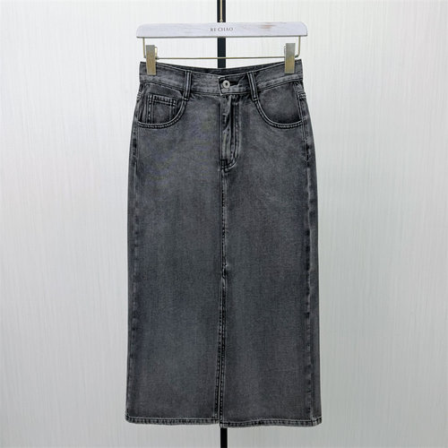 恩●2026夏季新品 牛仔半身裙女高腰显瘦休闲通勤直筒百搭长裙708